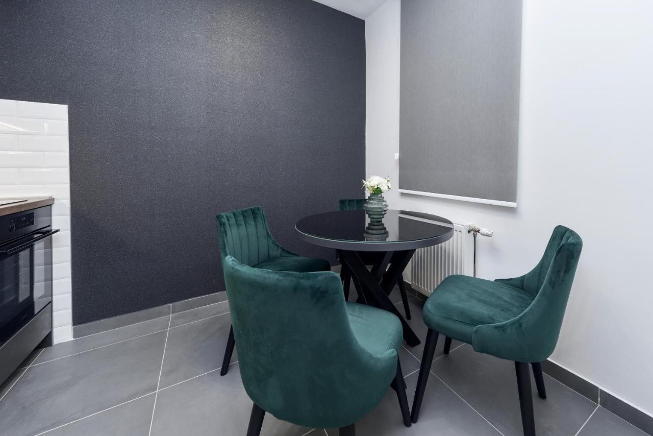 Divine & Delight Apartments Novi Sad Bagian luar foto