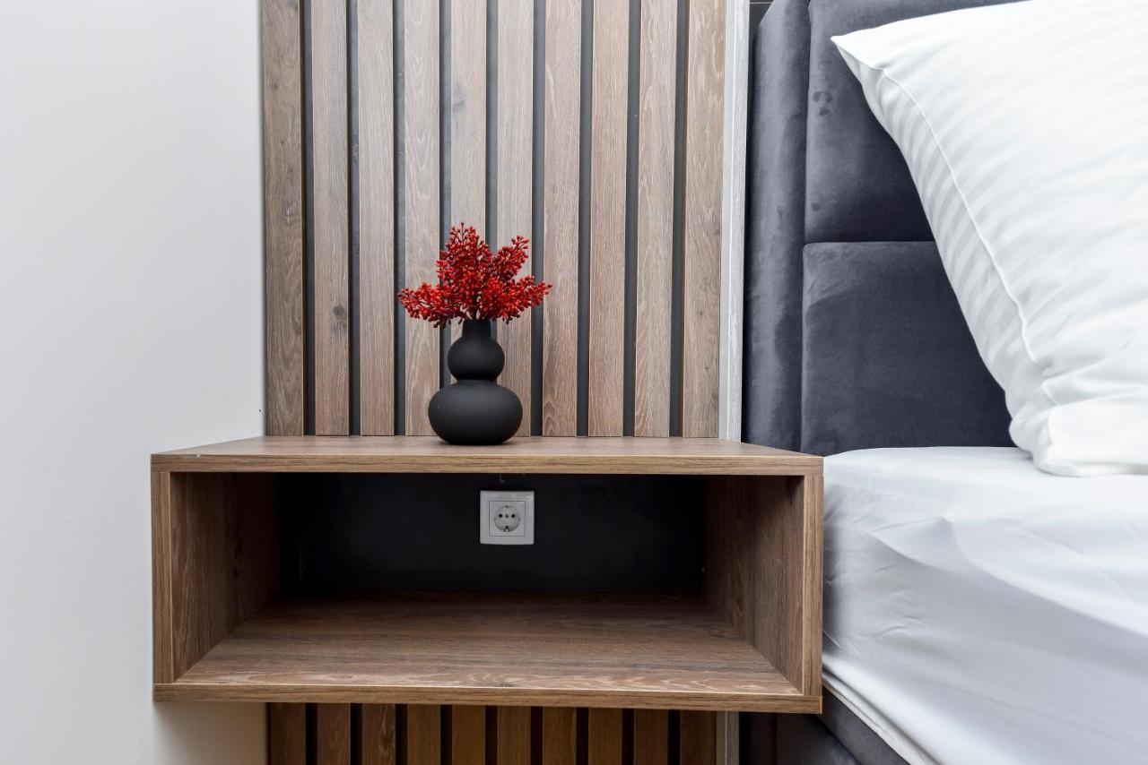 Divine & Delight Apartments Novi Sad Bagian luar foto